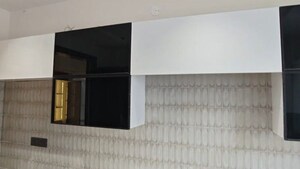 Room in 4 BHK Builder Floor at Sector 7 – for Sale