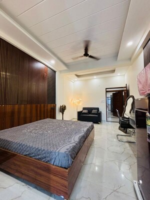 Bedroom in Studio Builder Floor at Sector 47 – for Rent