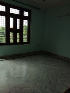2.5 BHK Villa For Rent in Sector 21