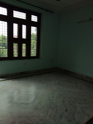 2.5 BHK Villa For Rent in Sector 21