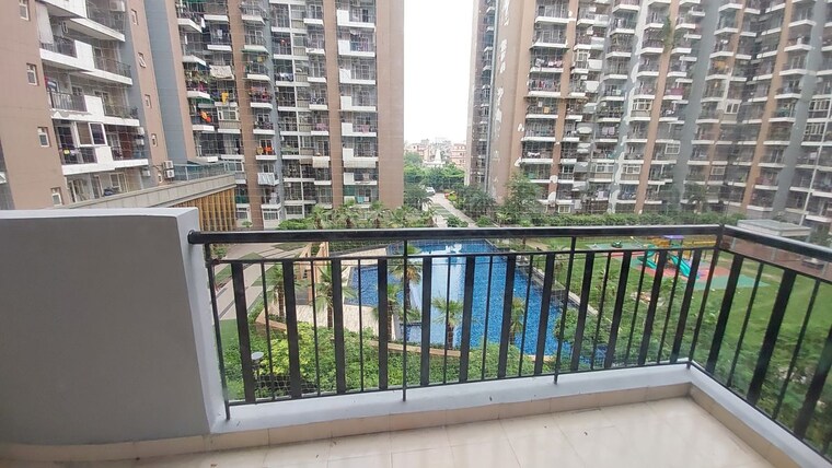 Balcony, saviour-park 3 Bedroom 1525 Sq.Ft. Apartment In Mohan Nagar Ghaziabad 10605735