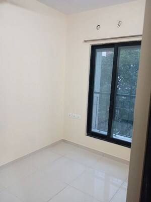 Room in 1 BHK Apartment at Metropolis Rivera, Kasarvadavali – for Rent