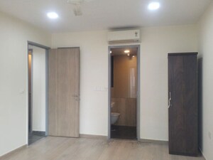 Room in 2 BHK Apartment at Lodha Elisium, Wadala – for Rent