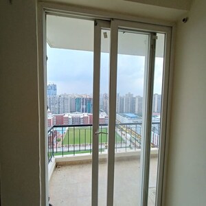 Building Lobby in 3.5 BHK Apartment at Amrapali Leisure Park, Amrapali Leisure Valley – for Rent