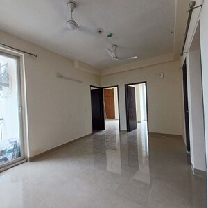 Room in 3.5 BHK Apartment at Amrapali Leisure Park, Amrapali Leisure Valley – for Rent