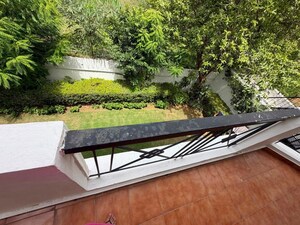 Balcony in 3 BHK Builder Floor at Dlf Phase I – for Rent