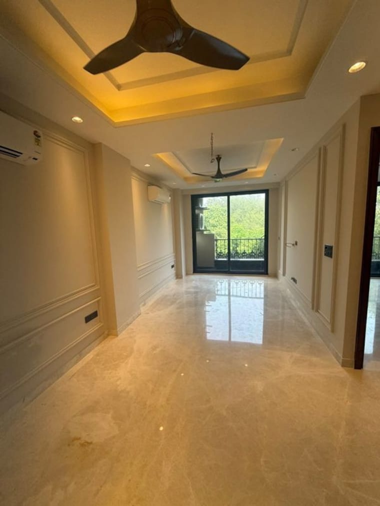 Room, dlf phase ii 3 Bedroom 215 Sq.Yd. Builder Floor In Dlf Phase ii Gurgaon 10606631