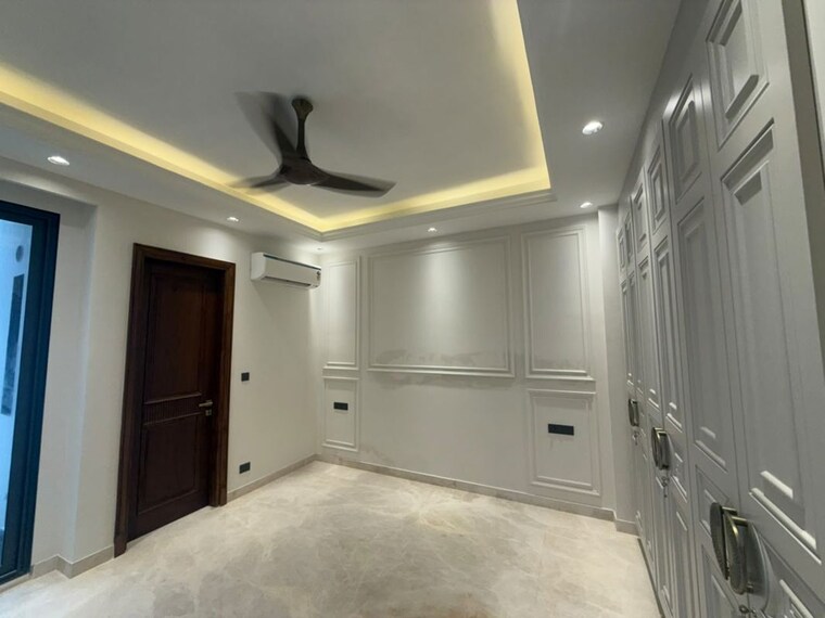Kitchen, dlf phase ii 3 Bedroom 215 Sq.Yd. Builder Floor In Dlf Phase ii Gurgaon 10606631