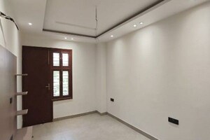 Room in 3 BHK Builder Floor at Sector 7 – for Sale