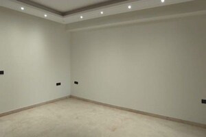 Room in 3 BHK Builder Floor at Sector 7 – for Sale
