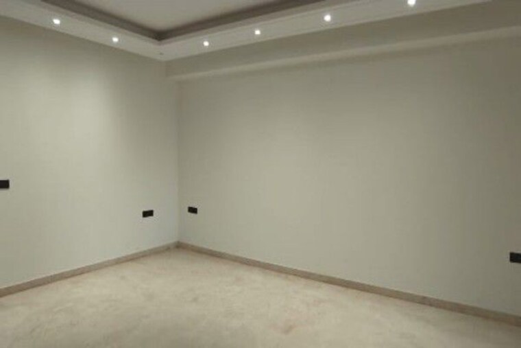 Room, sector 7 3 Bedroom 2250 Sq.Ft. Builder Floor In Sector 7 Gurgaon 10606610