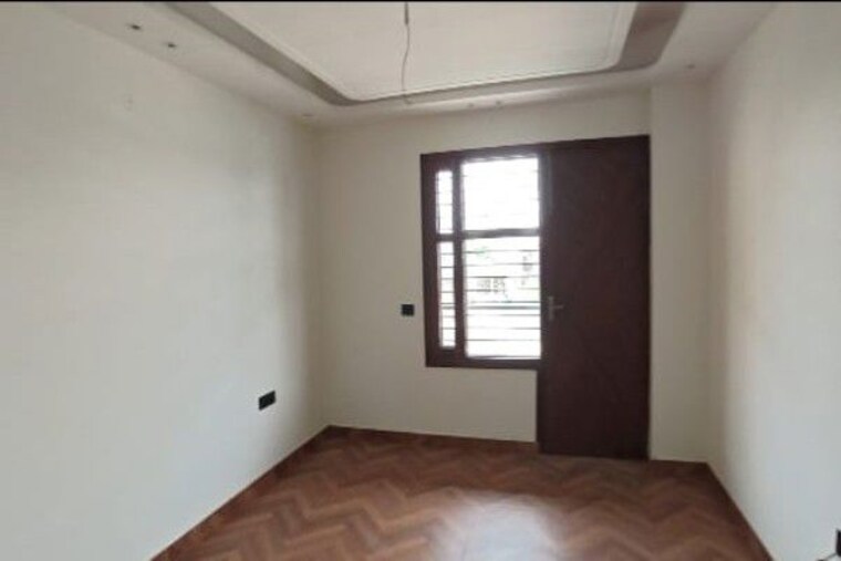 Room, sector 7 3 Bedroom 2250 Sq.Ft. Builder Floor In Sector 7 Gurgaon 10606610