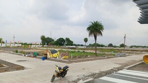   Plot at Bada Bangarda – for Sale