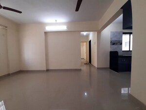 Room in 2 BHK Apartment at Shiv Dham Apartment, Goregaon East – for Rent