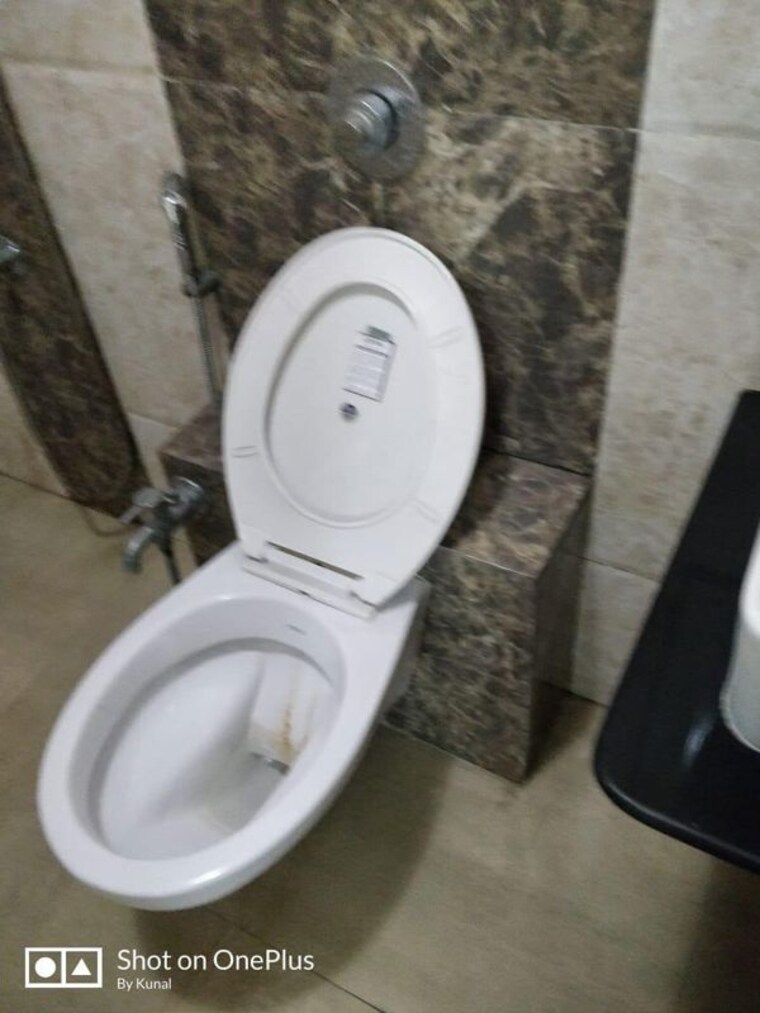 Bathroom, chembur 4 Bedroom 1650 Sq.Ft. Apartment In Chembur Mumbai 10606529