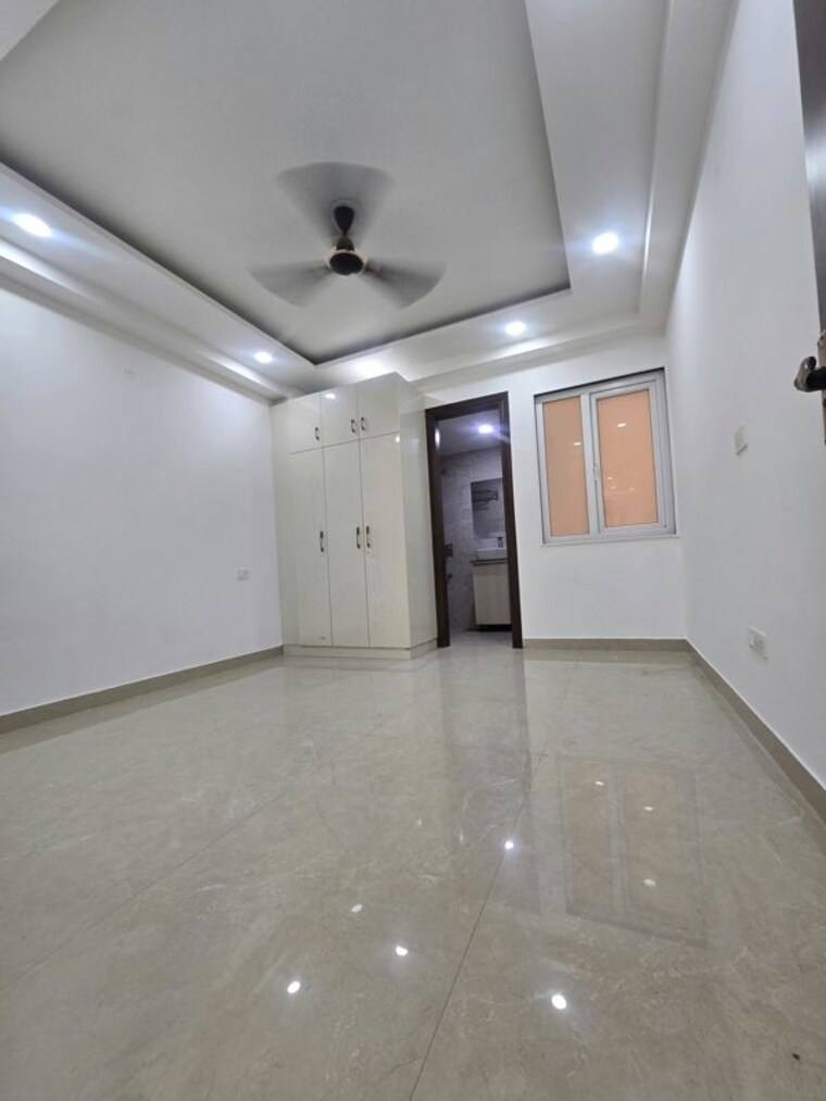 Room, chattarpur 3 Bedroom 1500 Sq.Ft. Apartment In Chattarpur Delhi 10605748