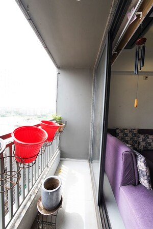 Team Area in 2 BHK Apartment at Narol – for Sale