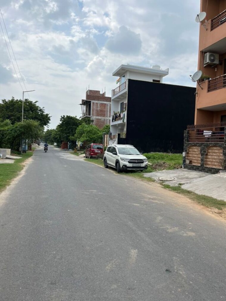  Parking, gladiolus-apartment 2 Bedroom 300 Sq.Ft. Independent House In Sigma Ii Greater Noida Greater Noida 10606663