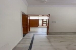 Room in 3 BHK Independent House at Sector 7 – for Sale
