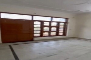 Room in 3 BHK Independent House at Sector 7 – for Sale