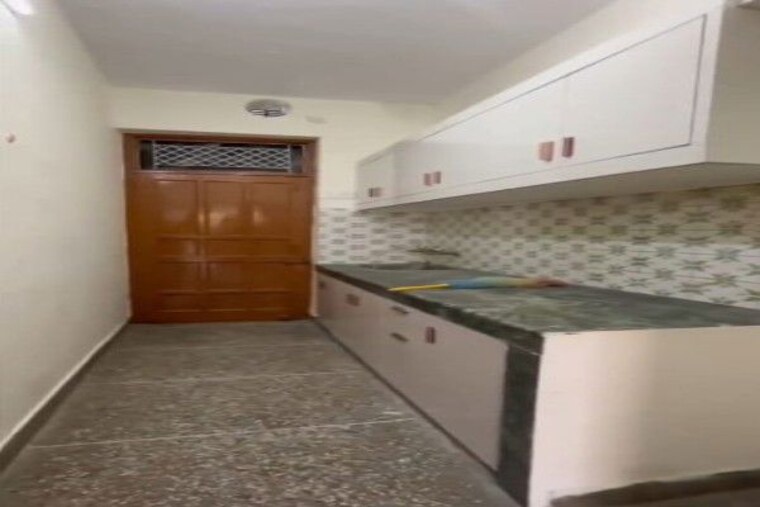 Kitchen, sector 7 3 Bedroom 60 Sq.Yd. Independent House In Sector 7 Gurgaon 10606689