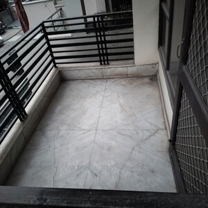 Staircase in 3 BHK Builder Floor at Sector 31 – for Rent