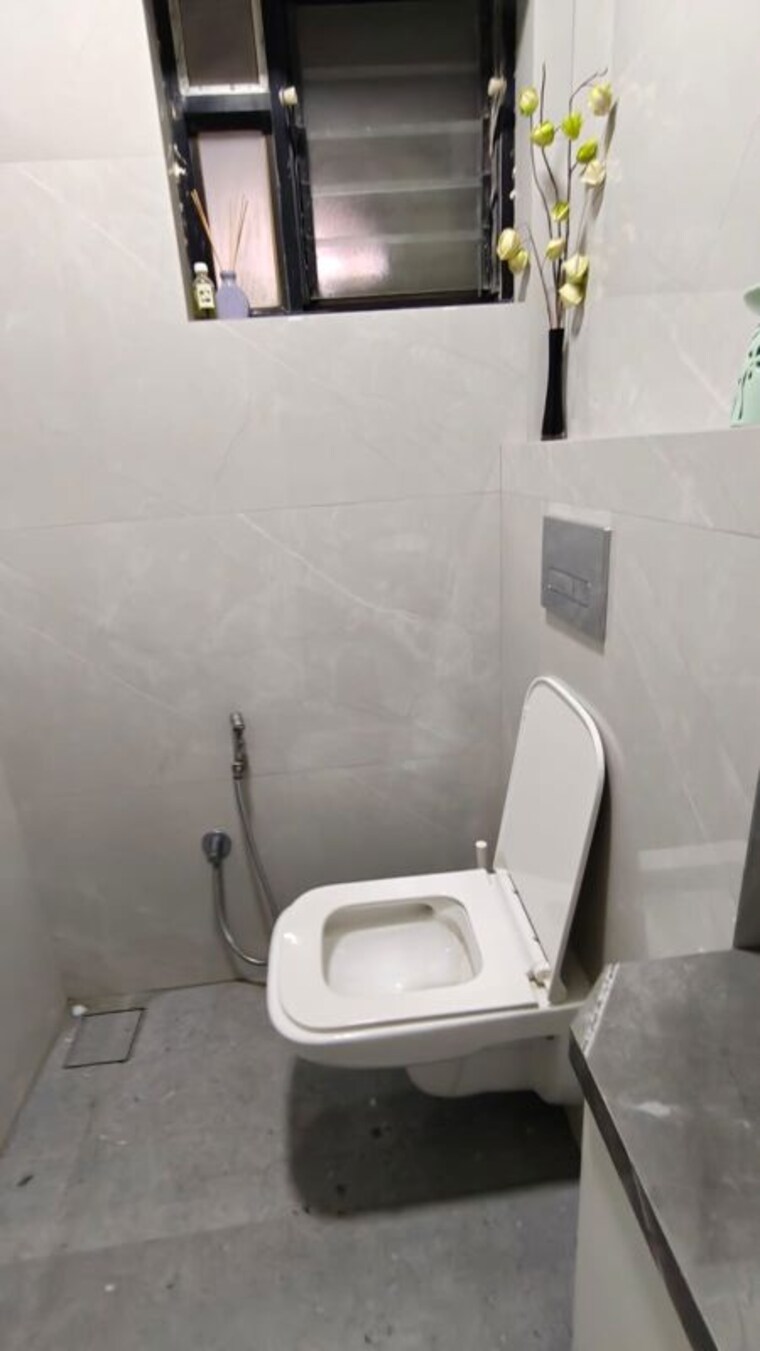 Bathroom, chembur 3 Bedroom 1500 Sq.Ft. Apartment In Chembur Mumbai 10606708