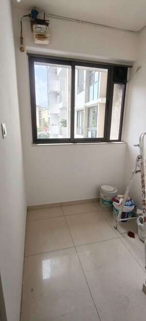 Bathroom in 3 BHK Apartment at Shapoorji Pallonji Vicinia, Powai – for Rent
