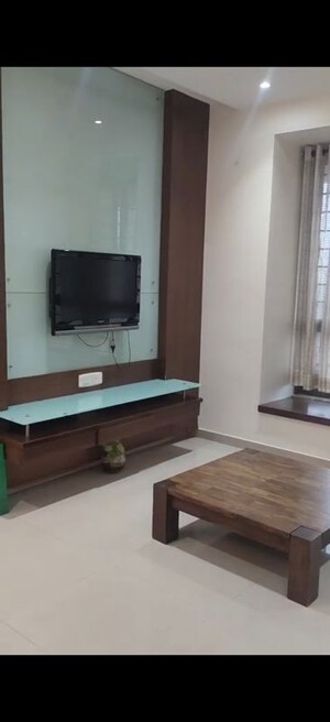 Kitchen in 2.5 BHK Apartment at Oberoi Realty Woods, Goregaon East – for Rent