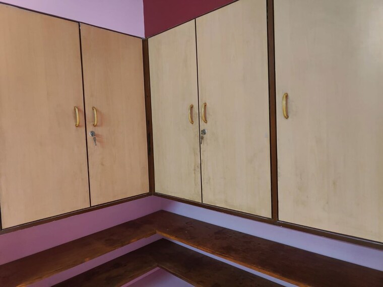 Room, sadashiv peth 3 Bedroom 1200 Sq.Ft. Apartment In Sadashiv Peth Pune 10606760
