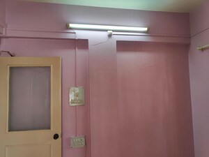 Room in 3 BHK Apartment at Sadashiv Peth – for Rent