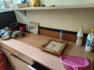 Furnished Amenities in 3 BHK Apartment at Sadashiv Peth – for Rent