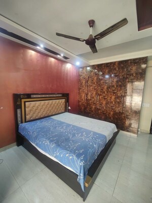 Bedroom in 3 BHK Builder Floor at Sector 31 – for Rent