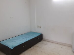 Room in 1 BHK Apartment at Siddharth Estates, Kalyani Nagar – for Rent