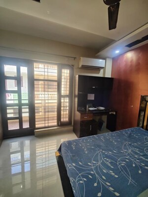 Bedroom in 3 BHK Builder Floor at Sector 31 – for Rent