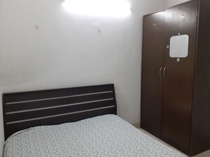 Furnished Amenities in 1 BHK Apartment at Siddharth Estates, Kalyani Nagar – for Rent
