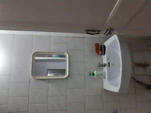 Bathroom in 1 BHK Apartment at Siddharth Estates, Kalyani Nagar – for Rent