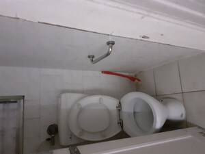 Bathroom in 1 BHK Apartment at Siddharth Estates, Kalyani Nagar – for Rent