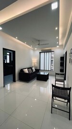 1 BHK + Servant Room,Extra Room,Store Room 625 Sq.Ft. Apartment in Hind Mansion Apartments