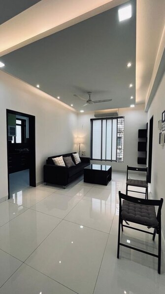 1 BHK + Servant Room,Extra Room,Store Room Apartment For Rent in Hind Mansion Apartments in Mahim West, Mumbai