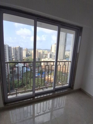 Room in 2 BHK Apartment at Apex Green Wood, Borivali East – for Rent