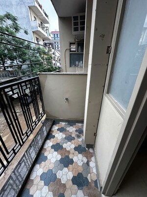 Balcony in 1 RK Builder Floor at Sector 45 – for Rent