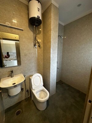 Bathroom in 1 RK Builder Floor at Sector 45 – for Rent