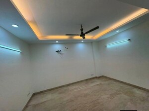 Room in 1 BHK Apartment at Saket – for Rent