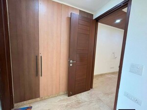 Room in 1 BHK Apartment at Saket – for Rent