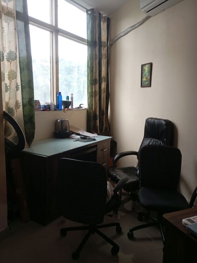 Team Area, haware-fantasia Commercial Office Space 178 Sq.Ft. In Vashi Sector 28 Navi Mumbai 10606824