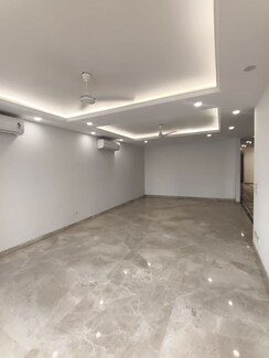 4 BHK + Servant Room Builder Floor For Sale in Greater Kailash II