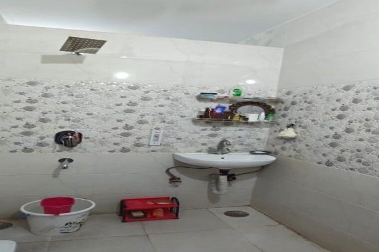 Team Area, krishna colony 5 Bedroom 1300 Sq.Ft. Independent House In Krishna Colony Gurgaon 10606843