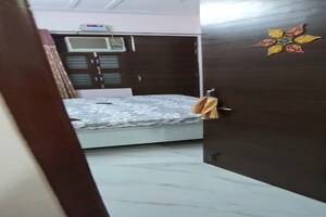 Bedroom in 5 BHK Independent House at Krishna Colony – for Sale