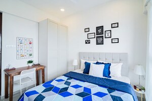 Bedroom in 2 BHK Apartment at DLH Dream Tower, Jogeshwari West – for Sale